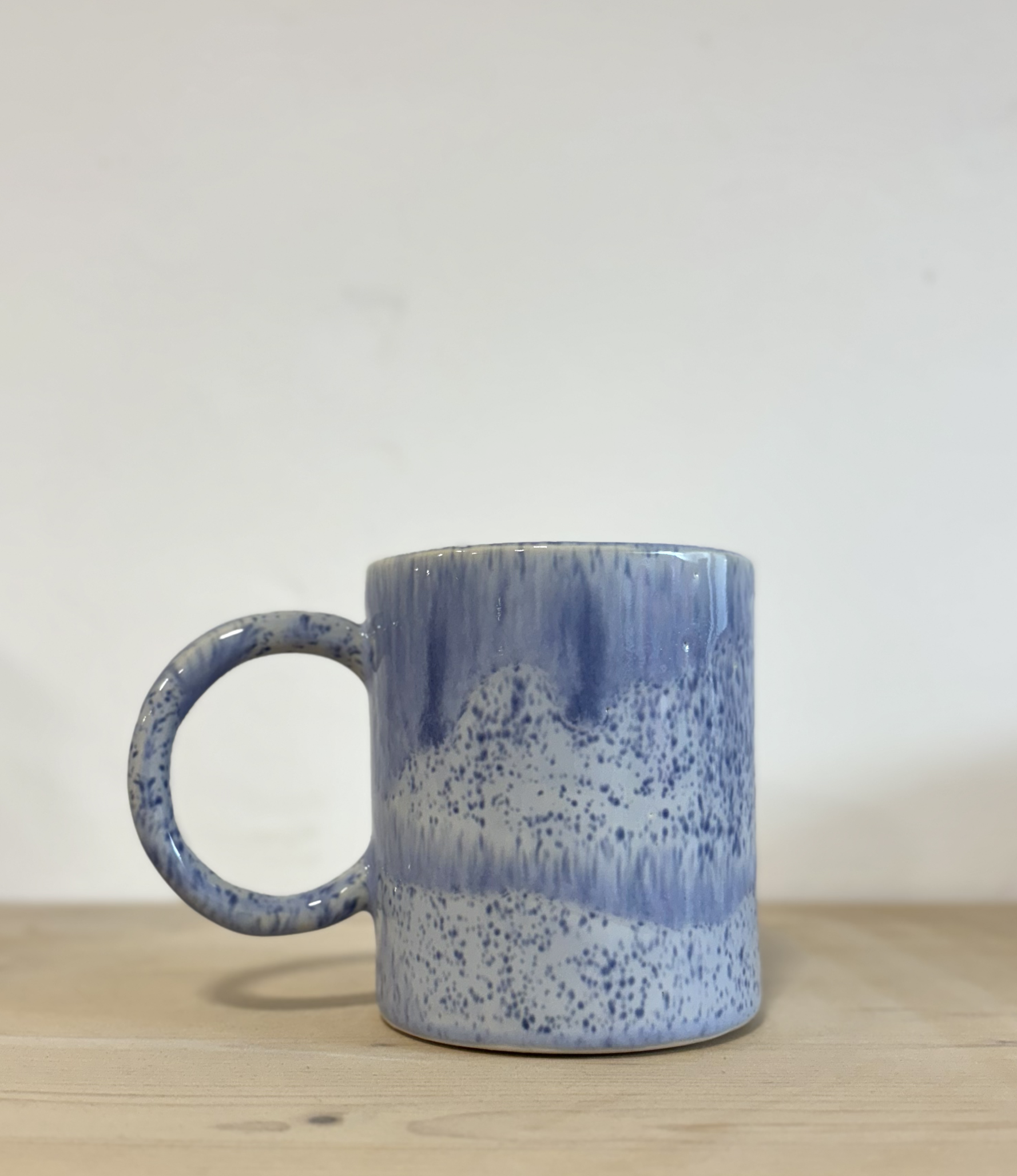 Taza azul picas recta - Imagen 2